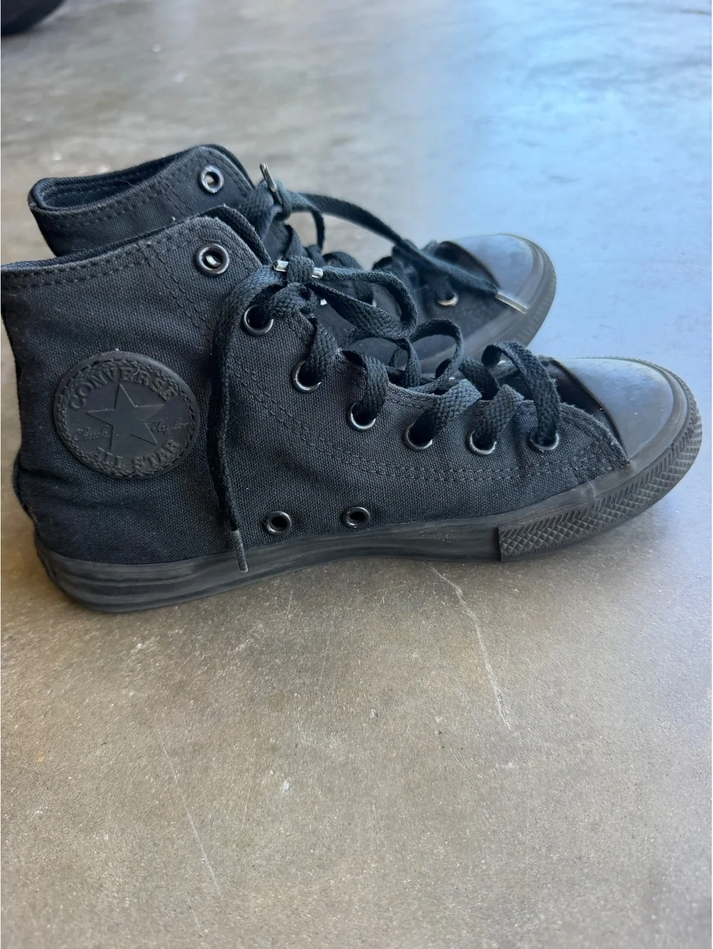 Converse Chuck Taylor All Star High Top Black Sneakers Size 2
